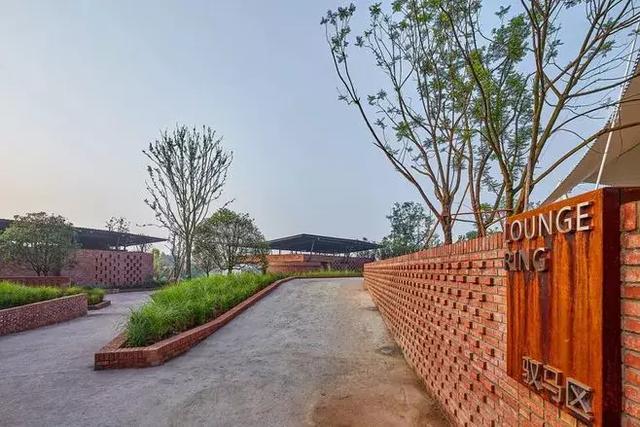 红砖除了盖房子,还能这么玩,真让人大开眼界