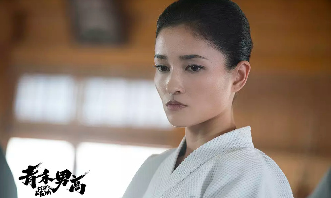 一部校园暴力抗日剧.效仿日本热血漫画风格,可惜火候太差够不着