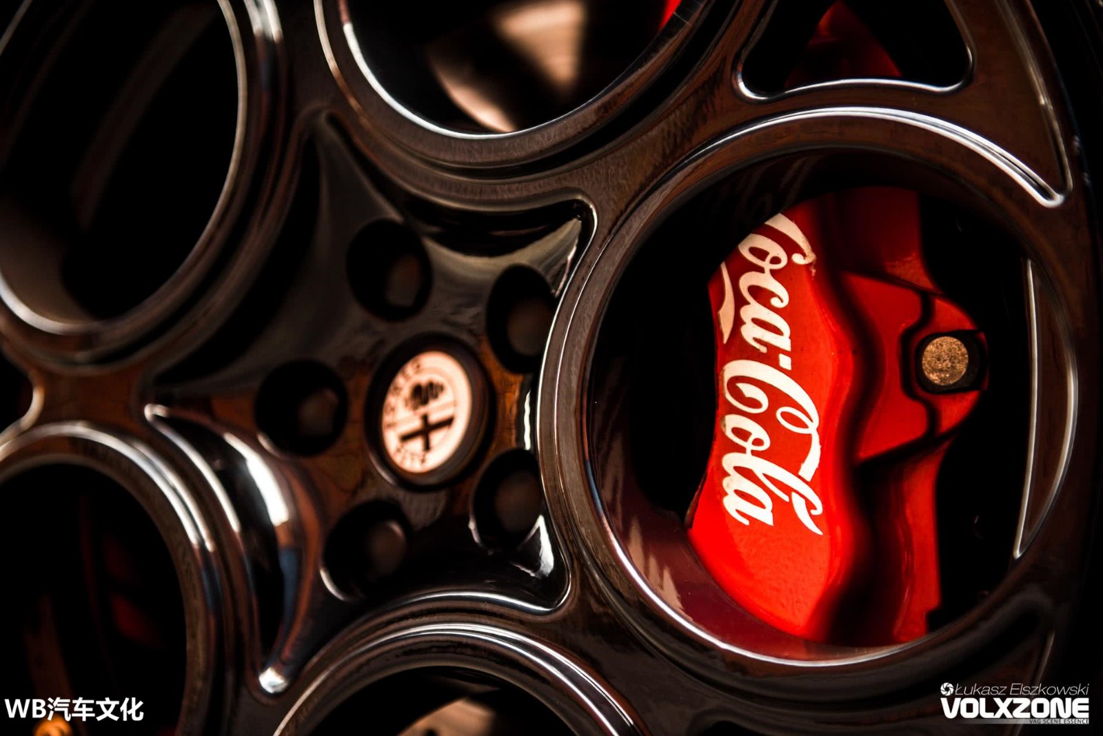 这位黑武士喜欢喝可口可乐!高尔夫3 gti改装案例