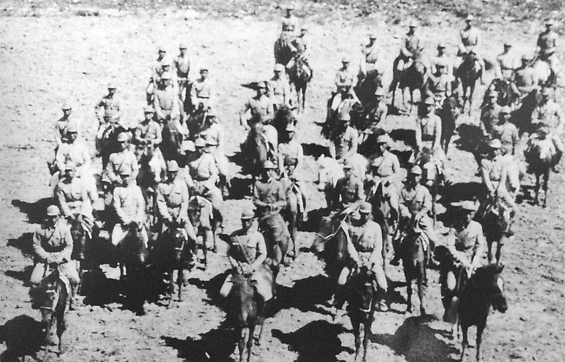 缴获了那么多钢盔为什么八路军不戴反而戴着防护效果