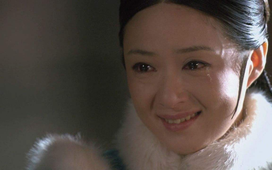 蒋欣凭借《甄嬛传》华妃这个角色备受观众喜爱,她在剧中精湛的演技让