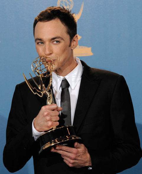 查克|生活大爆炸|罗瑞_新浪新闻