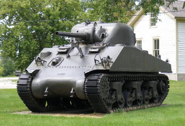 二战坦克 之 美国m4"谢尔曼"中型坦克:性能可靠坚固耐用