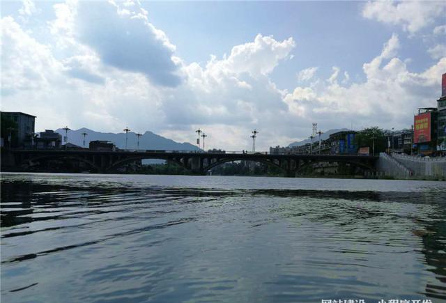 这个县城中心原生态江中洲,历史悠久风景极佳