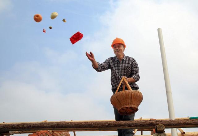 史上最全的建房上梁仪式,读完自己当大师傅!|上梁|建房|仪式_新浪新闻