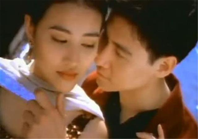 20年前的周海媚有多美,看她拍摄mv时张学友的眼神就知道了