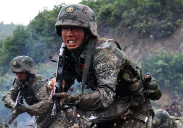 头盔不能挡子弹,士兵们为什么还要戴头盔上战场?