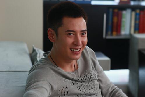 却被多人力捧,如今是来者不拒,成为烂片皇帝|韩栋|于正|黄圣依_新浪