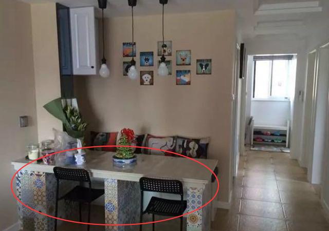 乡下公公装新房,执意用砖头砌餐桌,朋友却说最漂亮是这餐桌!