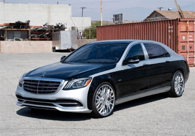 等了大半年的迈巴赫终于到了银背车身太帅气比幻影有派头