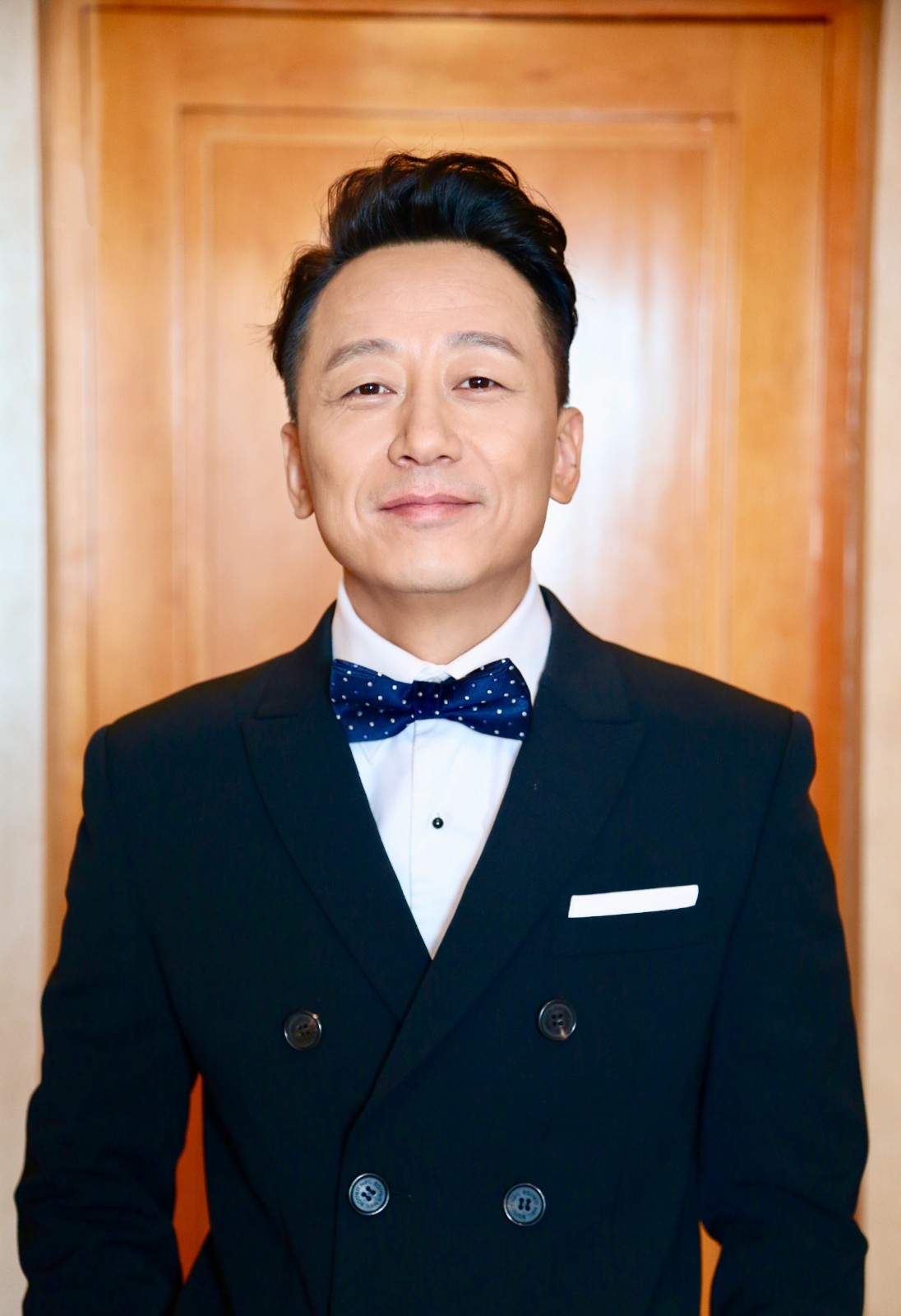 好演员的演技是舍得"牺牲"自己|胡明|演员|剧照_新浪新闻