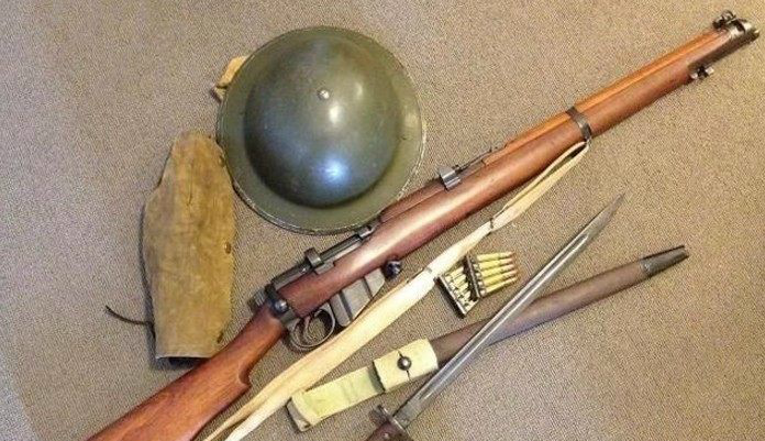 二战英军的mk飞碟钢盔其实大有玄机,却因外形一直被我们误解