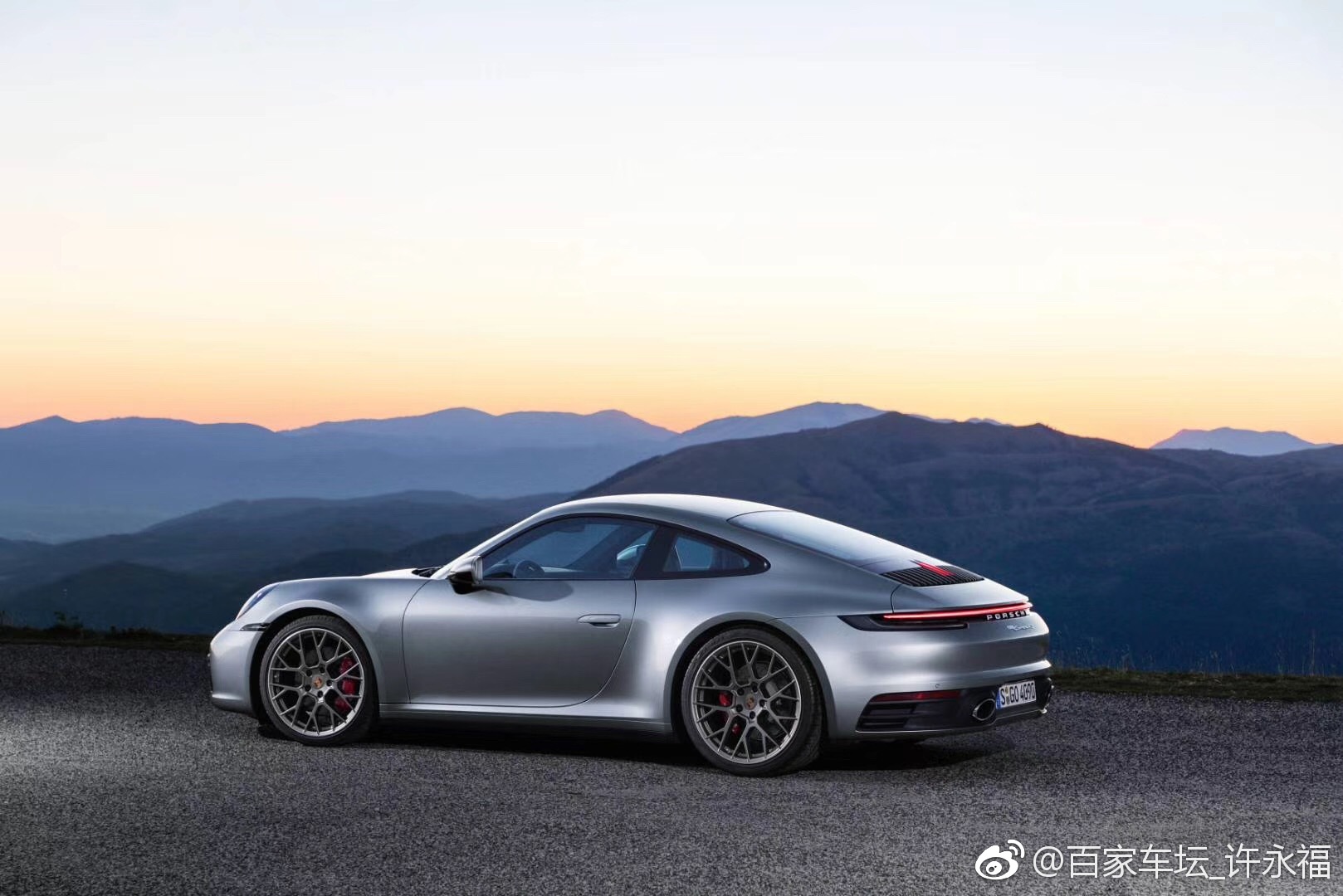 保时捷卡雷拉和911是什么区别 保时捷系列车型等级如何划分