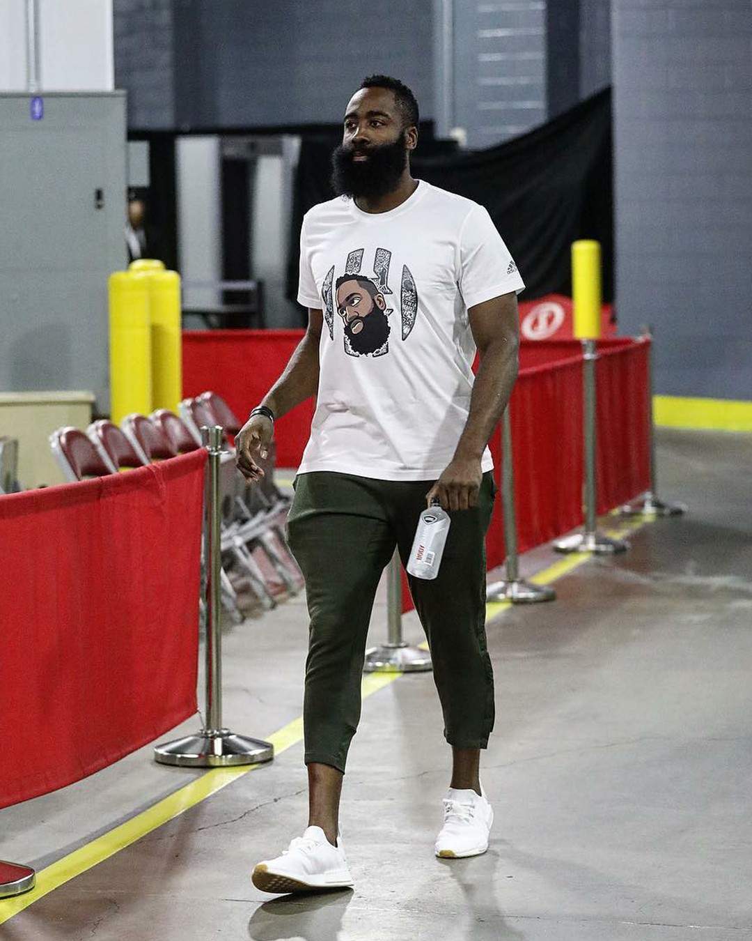 nba时尚潮人哈登篇登哥赛前时装秀各种百搭随心所欲