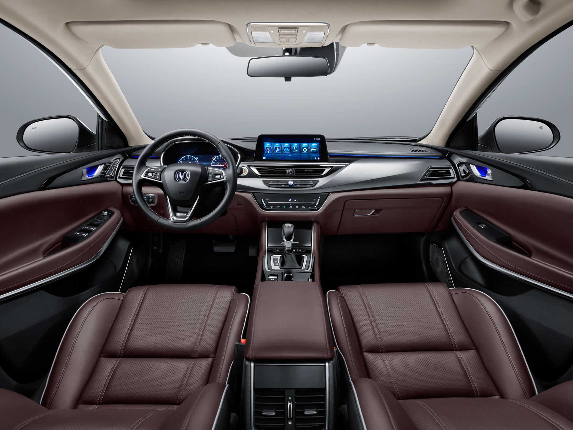 长安新款睿骋cc正式发上市,配置全面增加,部分车型售价上涨