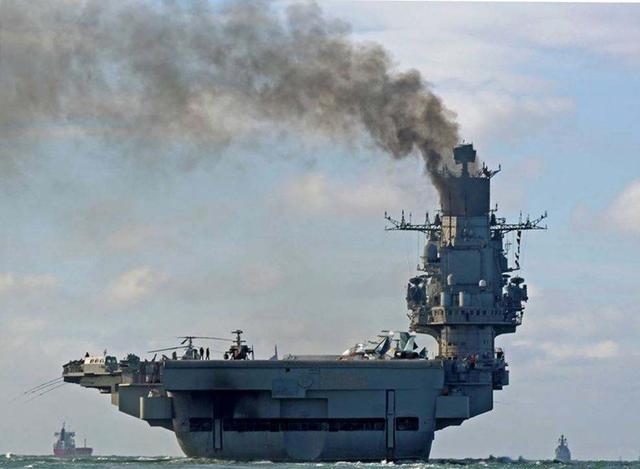 中国航母也冒黑烟 和俄罗斯的有什么区别