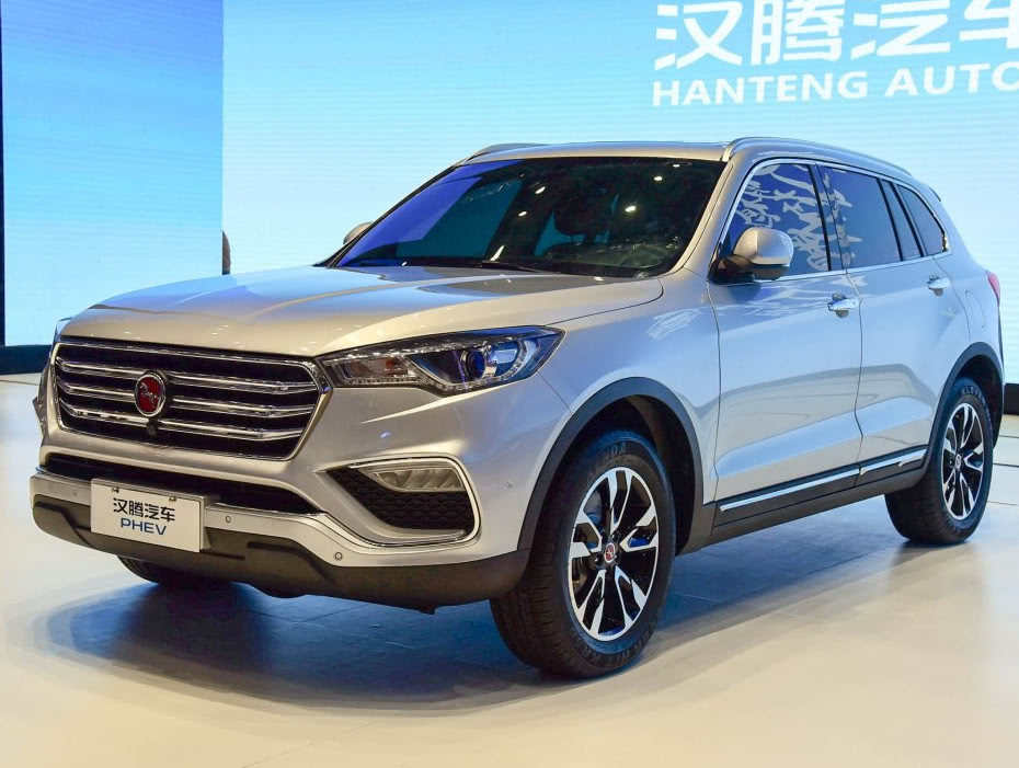 作为汉腾汽车首款新能源车型,汉腾x7 phev定位"三擎四驱智能suv"