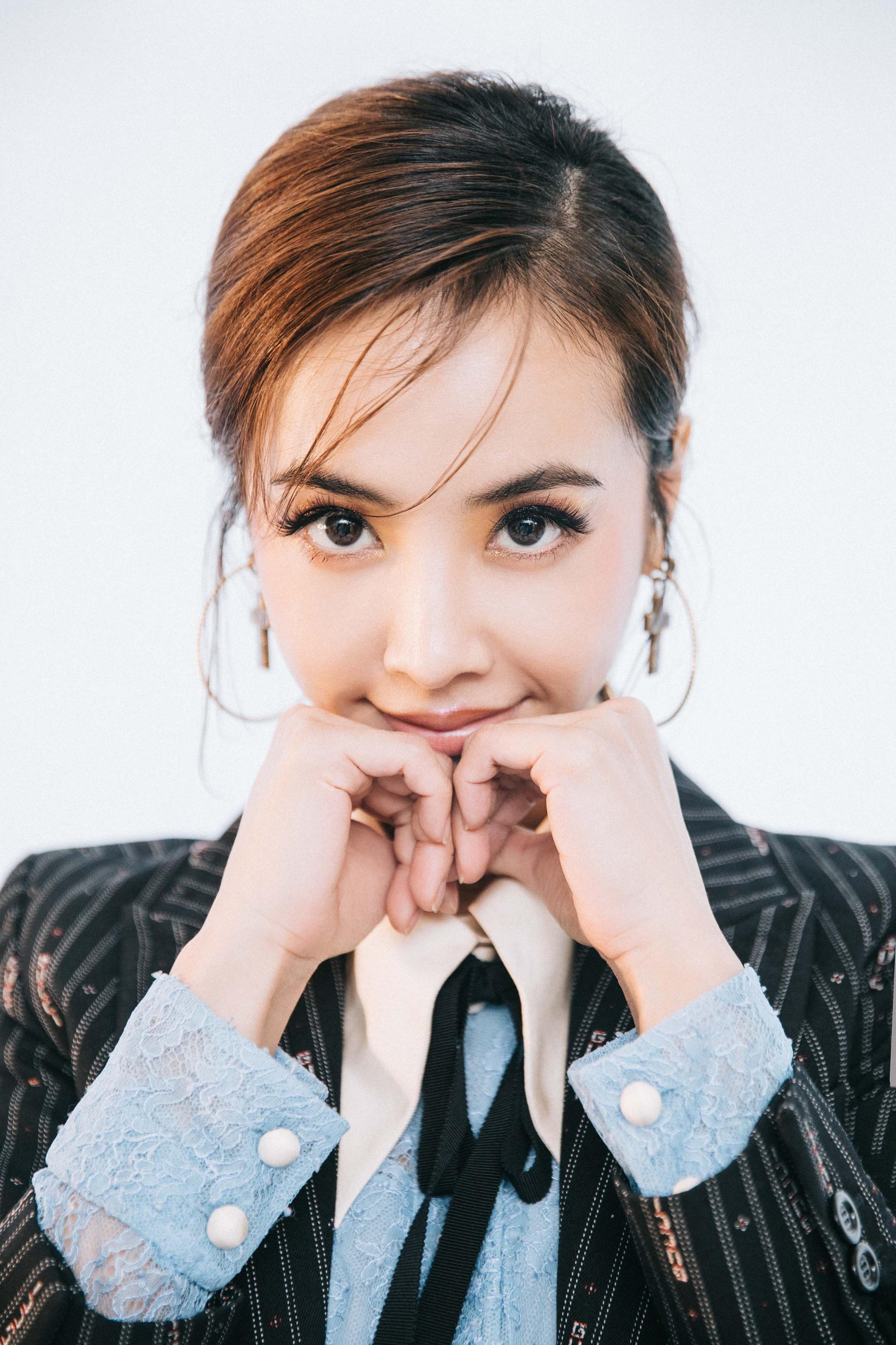 蔡依林率性西装look酷美惊艳成都