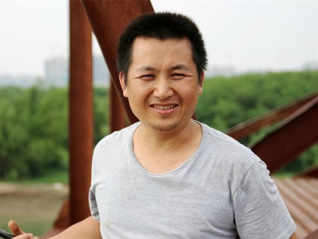 本科毕业生在浙江卖重庆小面, 十个月赚了58万, 他是怎么做到的