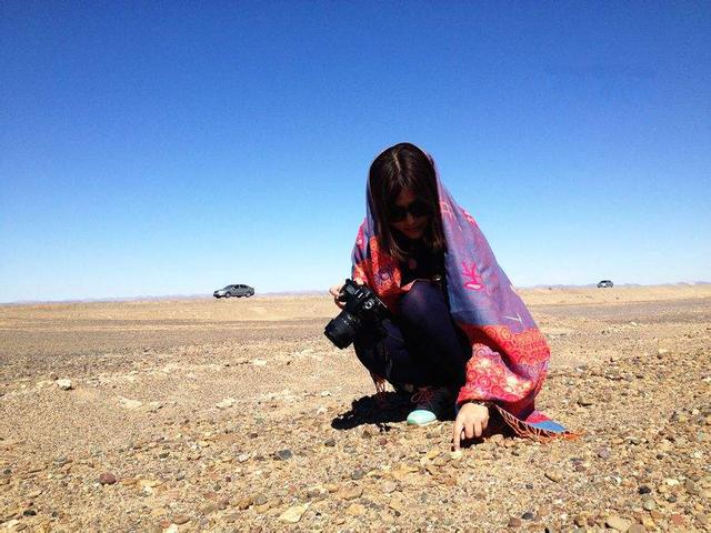 男子辞职去新疆捡石头,石头没捡到,却"捡"到了一个美女