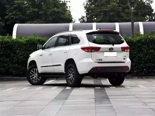 这款国产suv使用非承载式车身,搭配四驱系统,12万就能入手