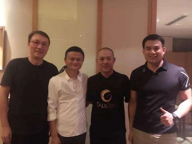 太极大师雷雷痛批马云李连杰做无用功,直言:太极能加速关节老化