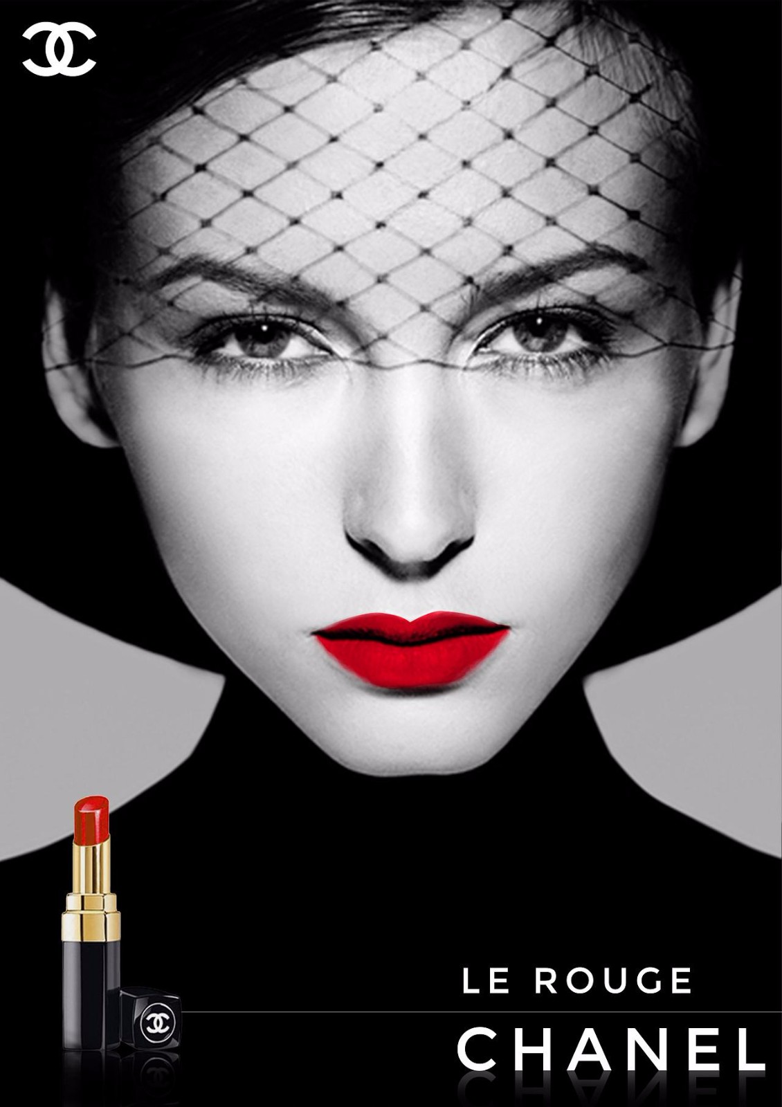 将模特处理成黑白风,而人物的嘴唇涂抹上香奈儿口红,性感的嘴唇瞬间