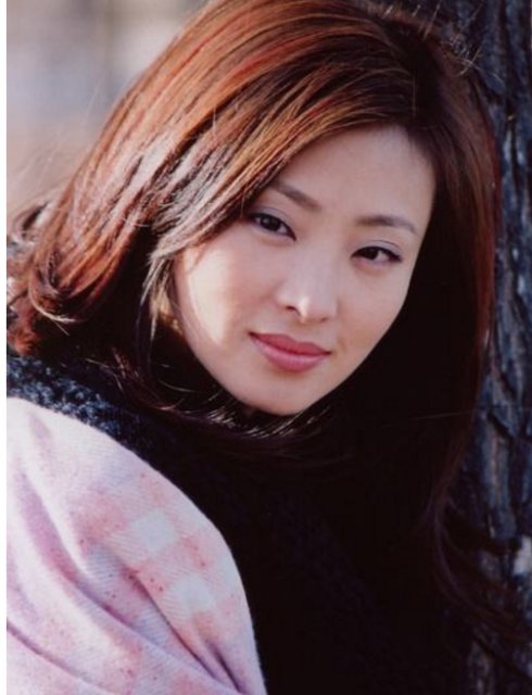 凭《倚天》丁敏君成名,遇渣男遭暴打人财两空,年近40仍貌美如花