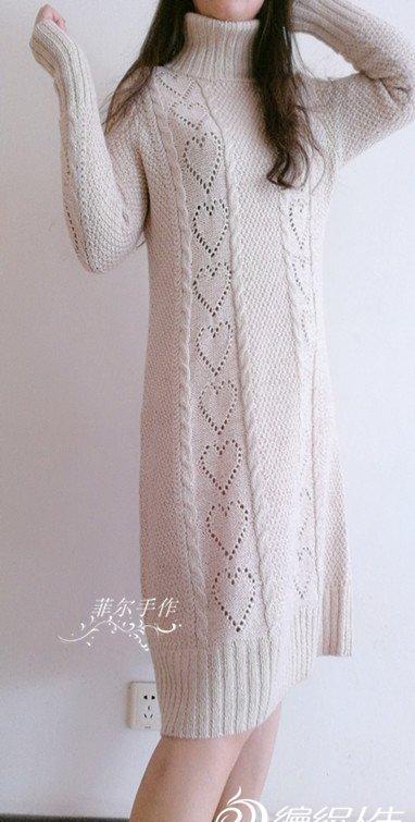 宽松版知性风女性针织高领长款毛衣群,心型图案织法
