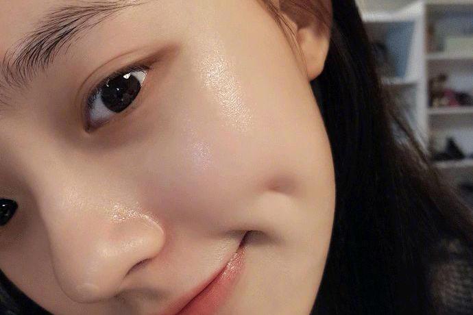 用什么牌子的洗面乳洗脸脸会变白 毕业和结业是一个概念吗