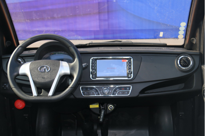 轻巧时尚告别堵车 梦想260抢先体验