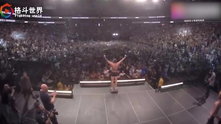 ufc双冠嘴炮比赛称重现场太壮观堪比大型演唱会