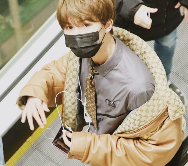 朱正廷七夕前回国,化身"好动宝宝"向粉丝撒娇,嘉年华约起来!