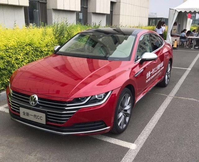 全新一代大众cc到店实拍,红色实车堪称惊艳,或26万起放弃ats-l