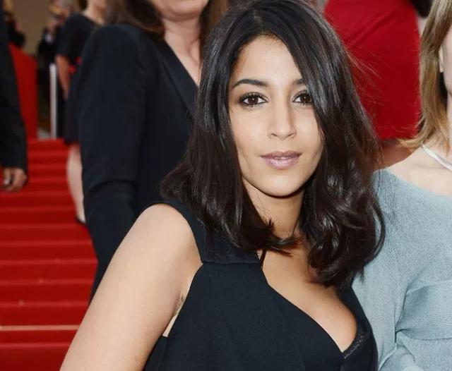 莱拉·贝蒂生于1984年3月6日,因为她的祖母,她自称是穆斯林,还会说