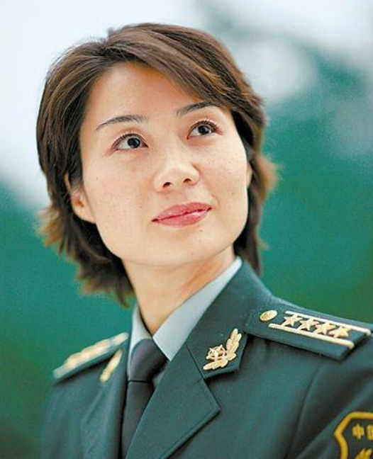她被称为是中国最美女警,实力与美貌并存