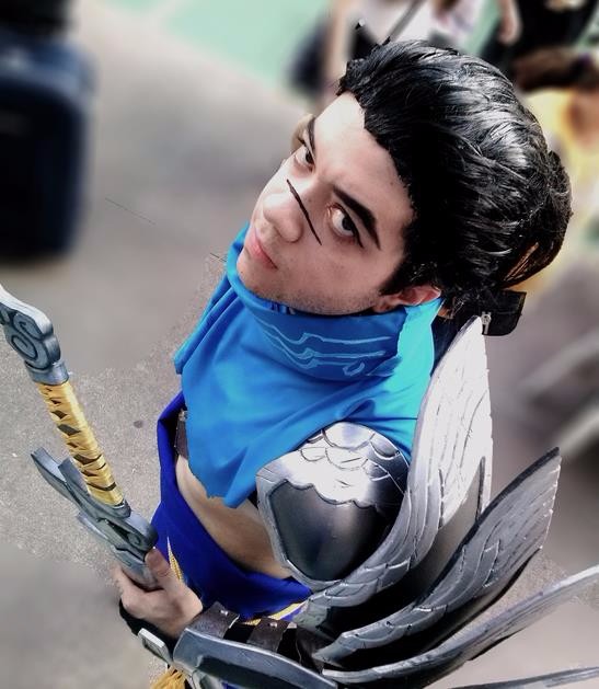 英雄联盟亚索cosplay,网友:求你们别秀了,我投降还不行吗?