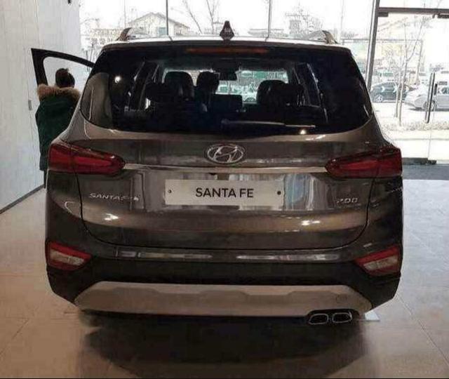 18款现代胜达太惊艳了!实车空间充裕,价格16万超亲民!