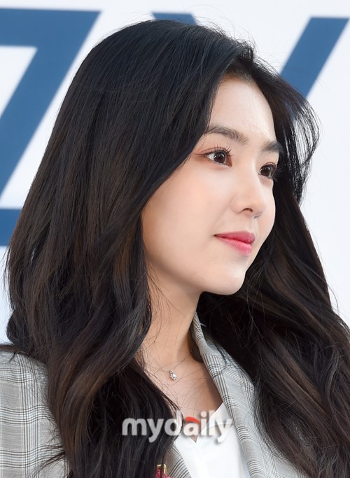 韩国女团redvelvet成员irene出席代言品牌宣传