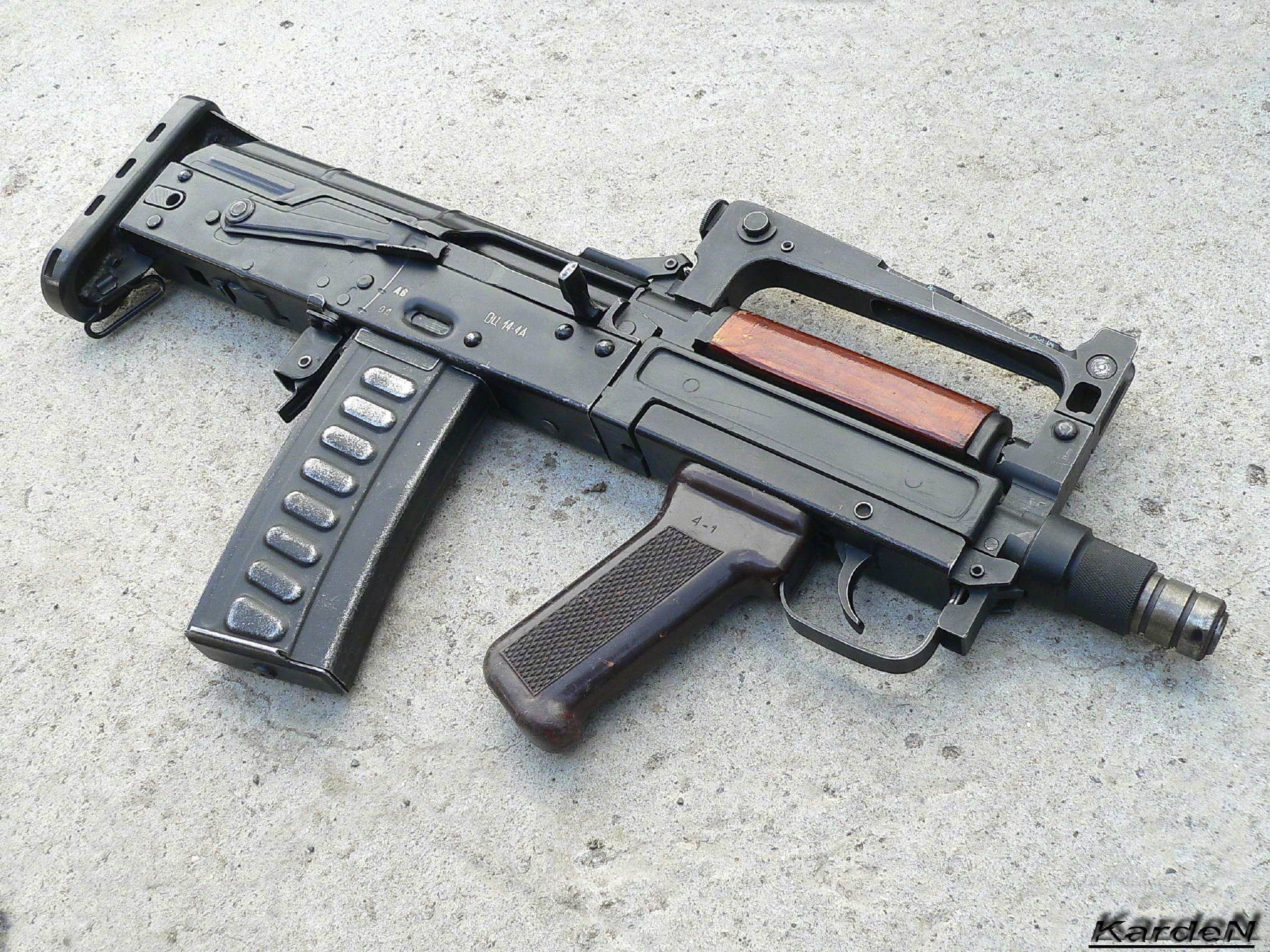 saiga-12k(就是吃鸡里的那个s-12k)图7是pp19vsn(就是r6里那把)图8是