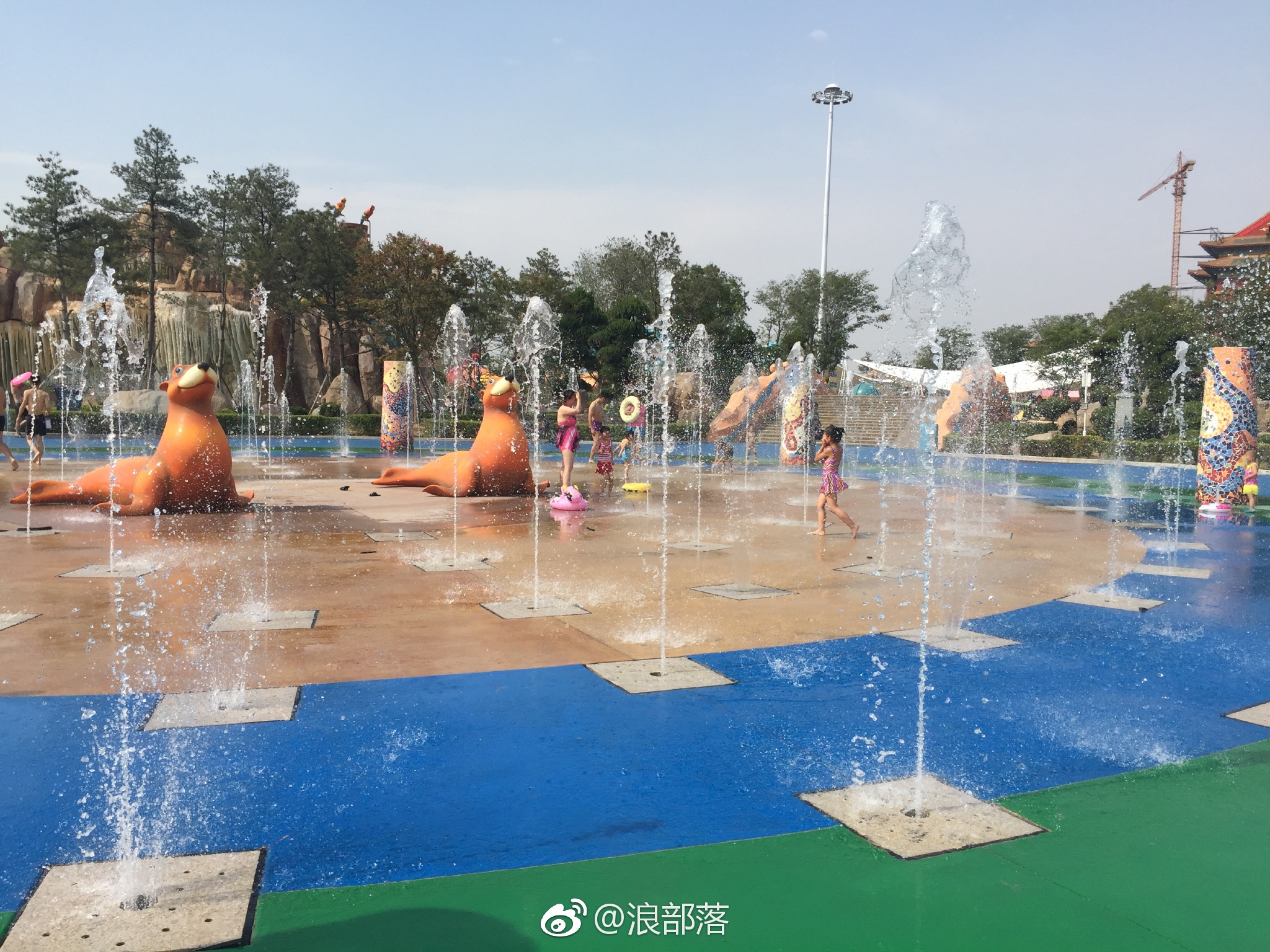 欧乐堡水上世界已开业吃瓜