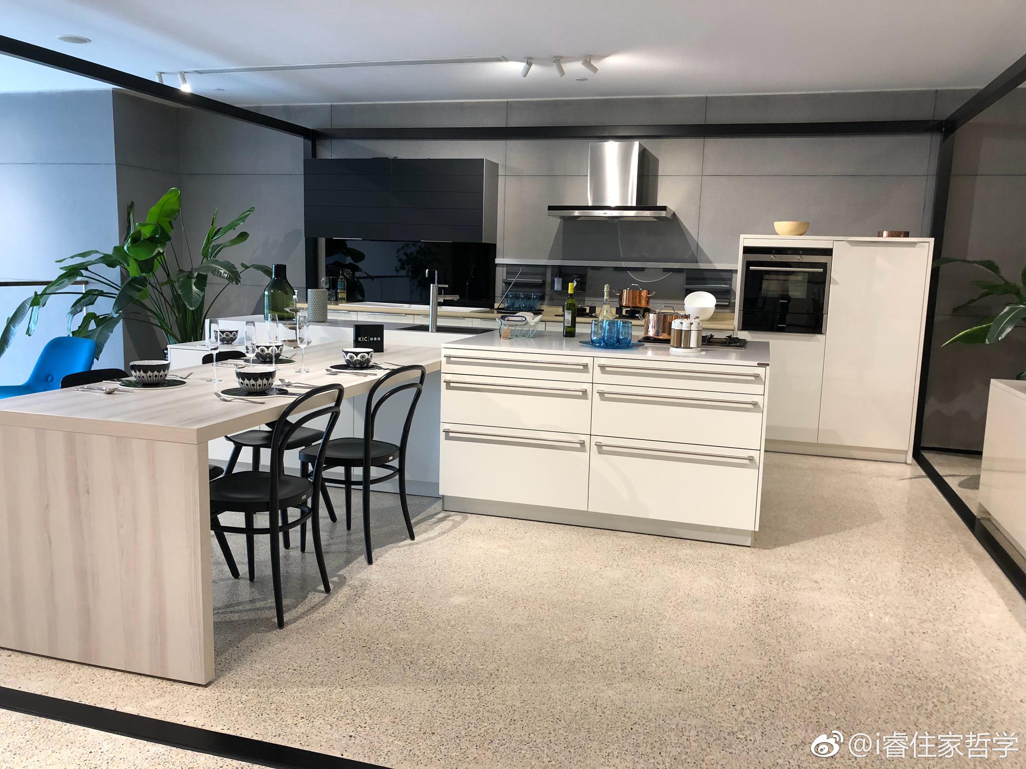 高大上的厨房,是我梦中的家的样子!超爱开放式厨房_新浪看点