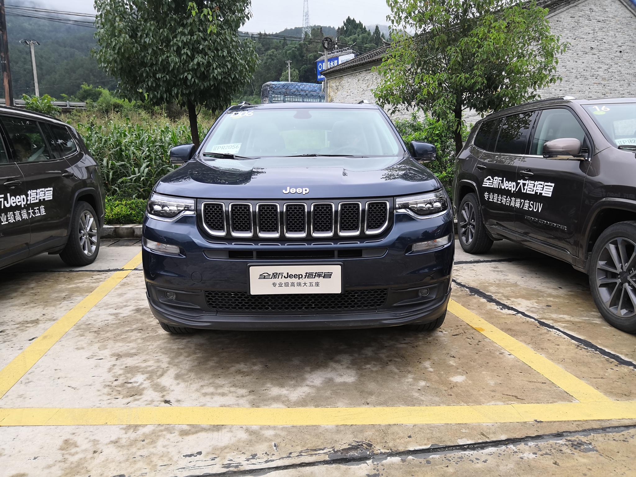 五座全新jeep指挥官云南高黎贡试驾