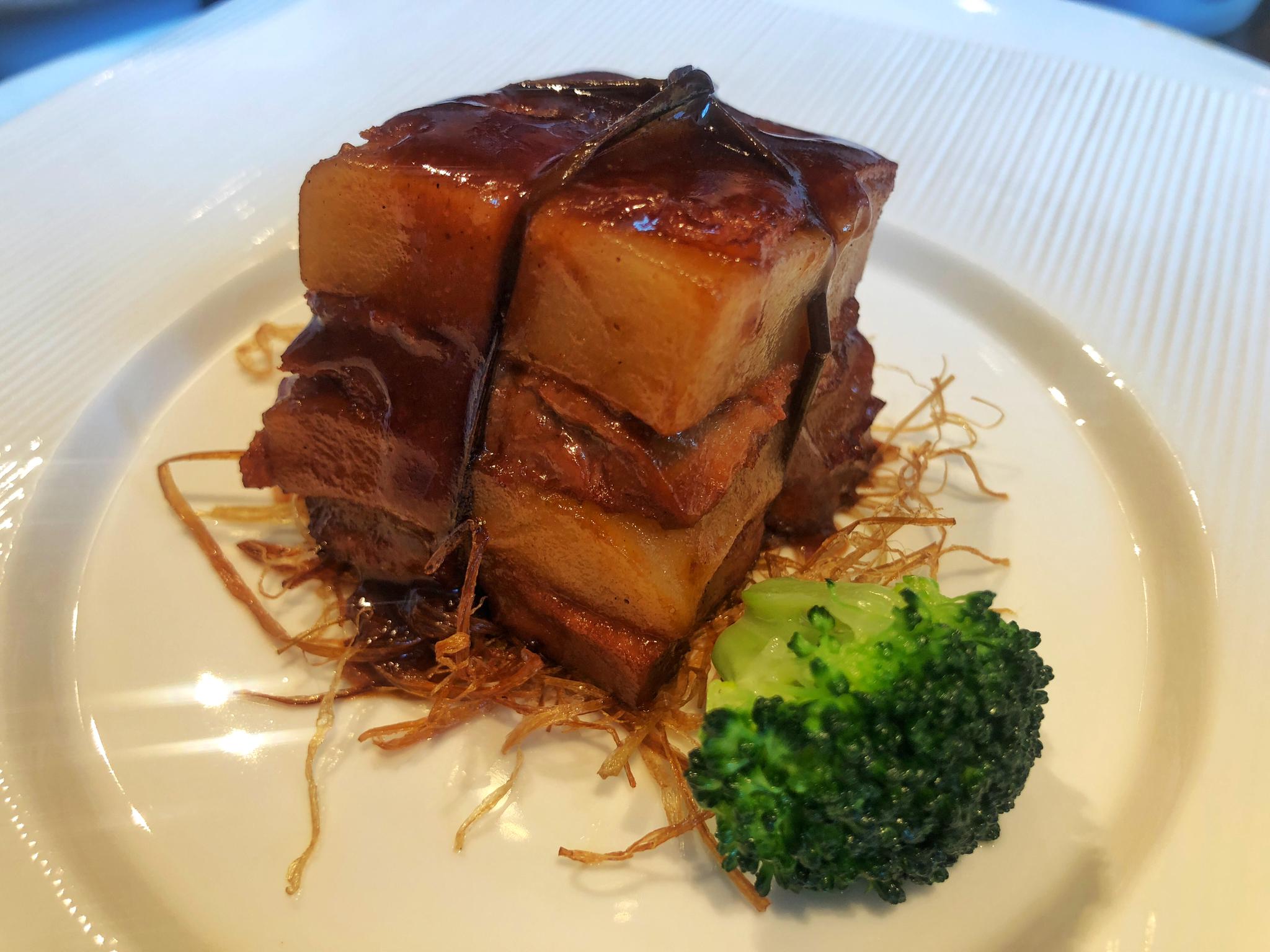 无锡鲁能万豪酒店中餐厅无锡本帮菜,喜欢吃哪个?