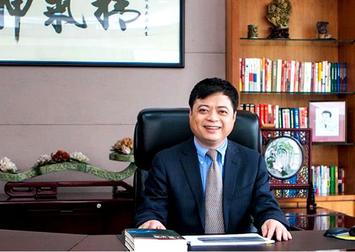 正泰的董事长_正泰集团董事长(2)