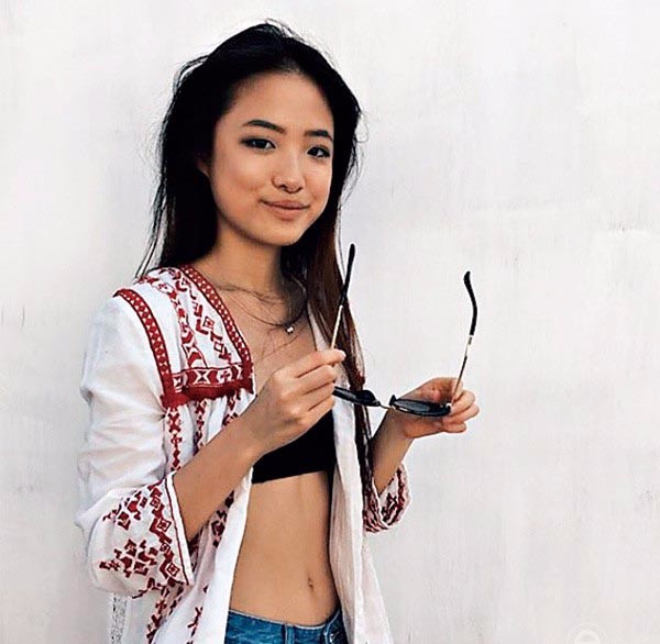 1年学费17万,张学友17岁女儿变长跑冠军,晒逆天长腿神似罗美薇|罗美薇