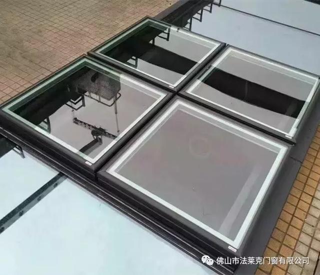 这里先解决一下很多人的疑惑,好好的天井又通风,又凉爽,就那样露天多