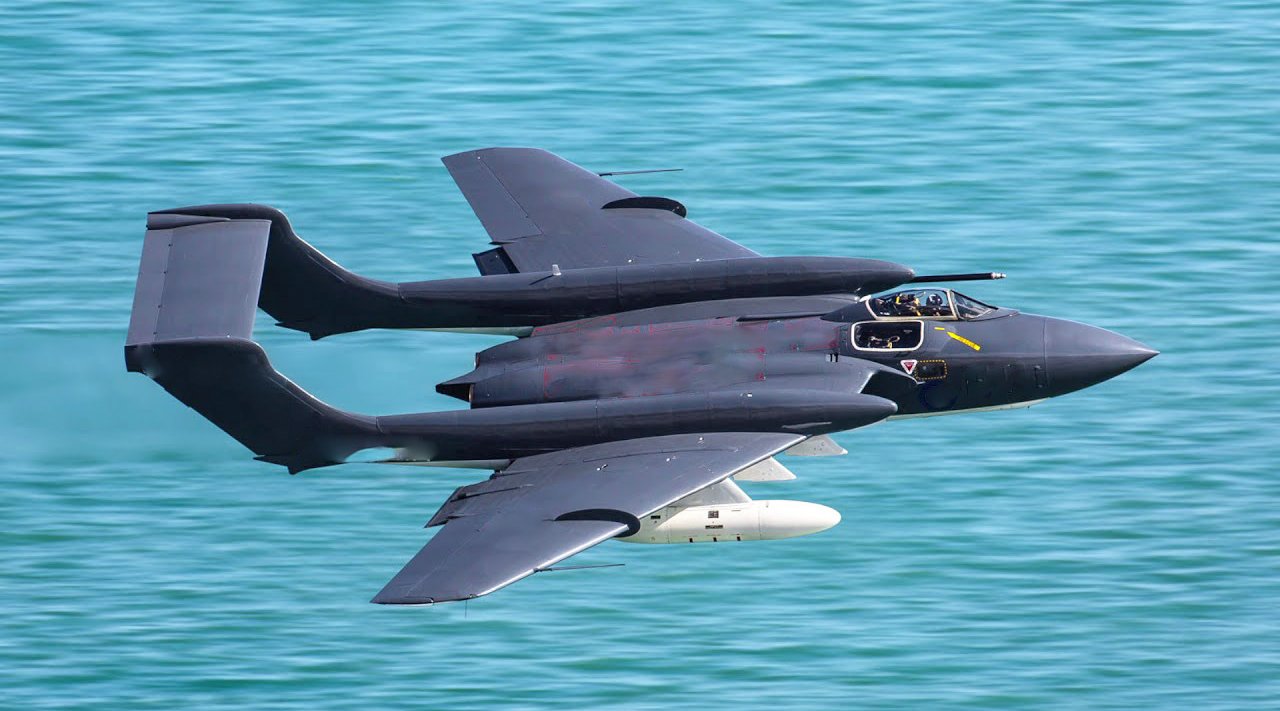 中国升级版舰载攻击机性能堪比四代机,上航母后将成歼15最佳搭档