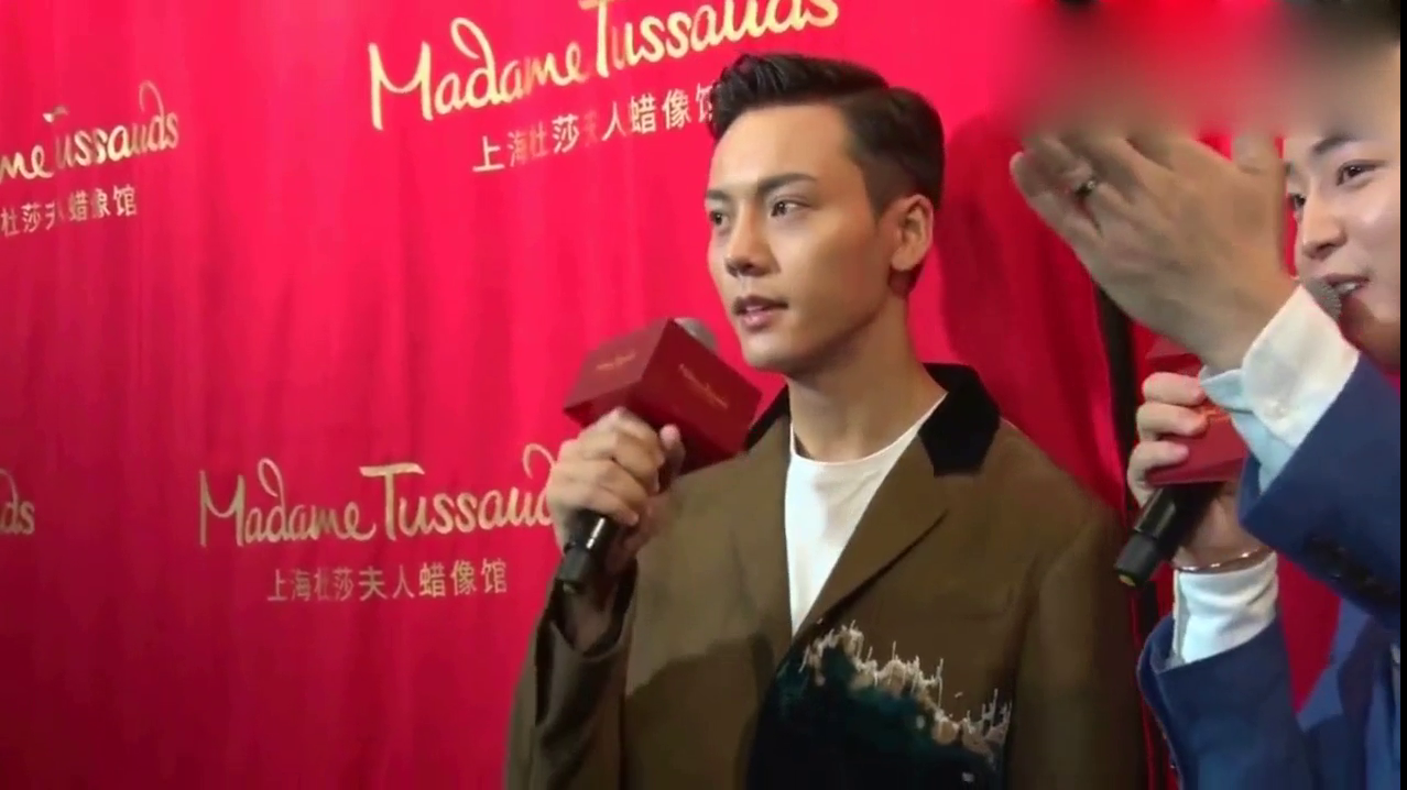 北京国际电影节黄渤Cue陈伟霆现场跳舞,陈伟