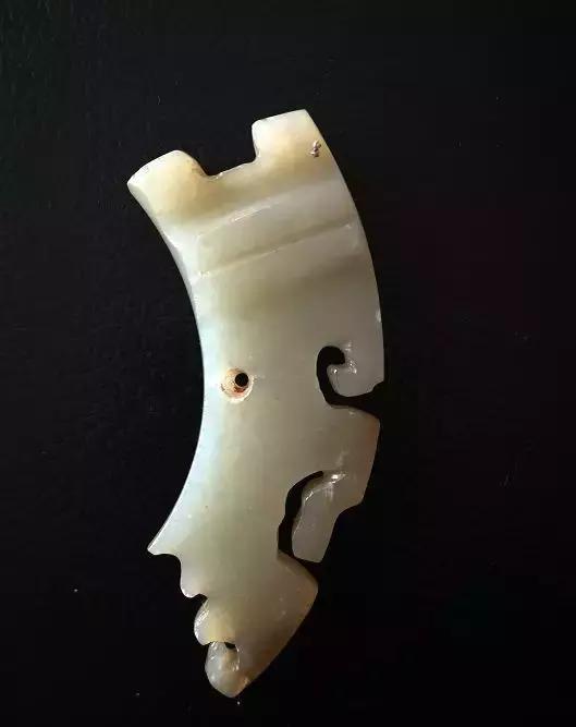 《石峁玉器》新书发布 近300件古老玉器带你探寻华夏玉石之路